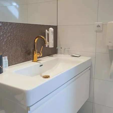 Zlata Hvezda Hotel 4*
