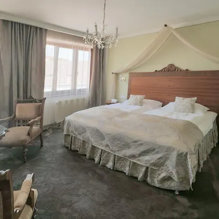 Zlata Hvezda Hotel 4*