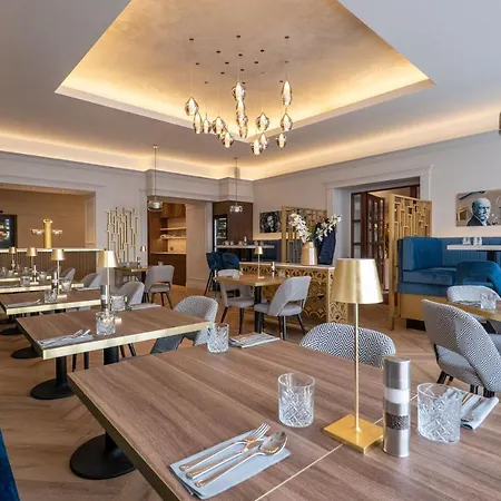 Hotel Zlata Hvezda 4*