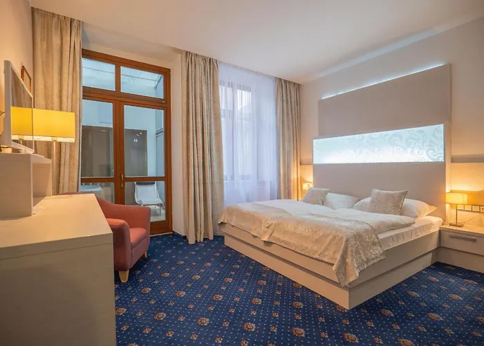 Zlata Hvezda Hotell 4*