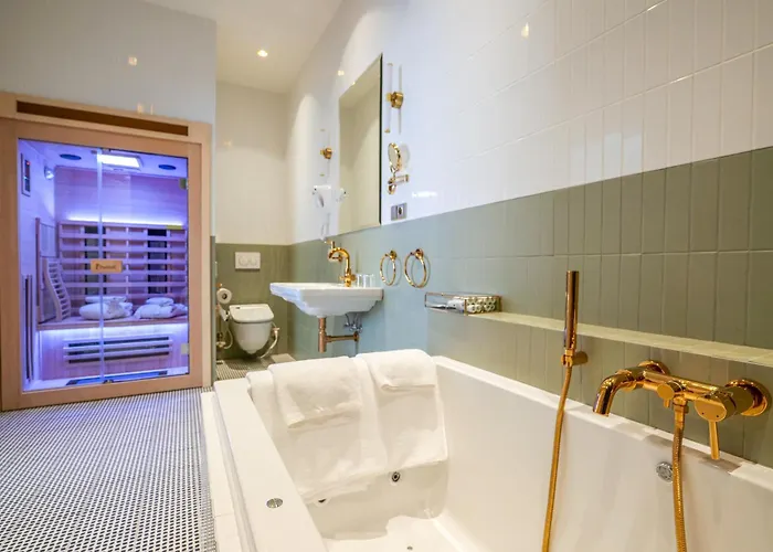 Zlata Hvezda Hotell 4*