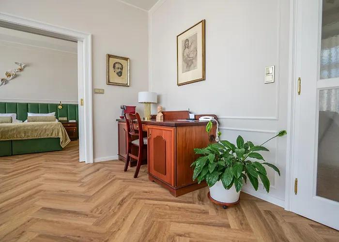 Zlata Hvezda 4* Litomyšl
